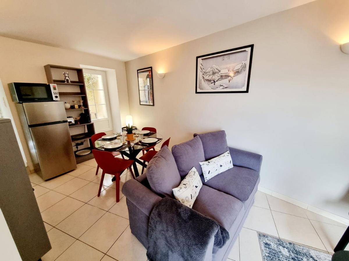 Coquette Maison De Ville Calme Avec Patio Angouleme Ngoại thất bức ảnh