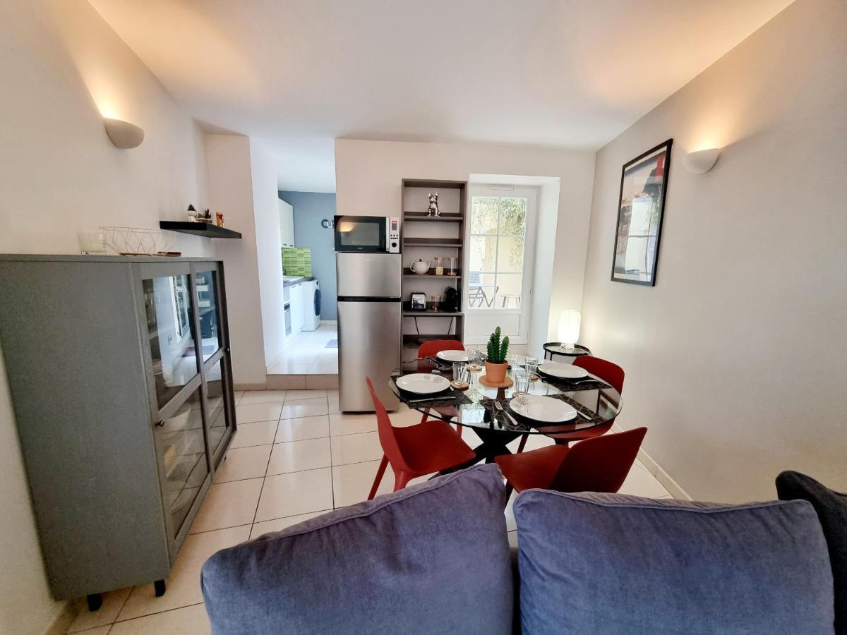 Coquette Maison De Ville Calme Avec Patio Angouleme Ngoại thất bức ảnh