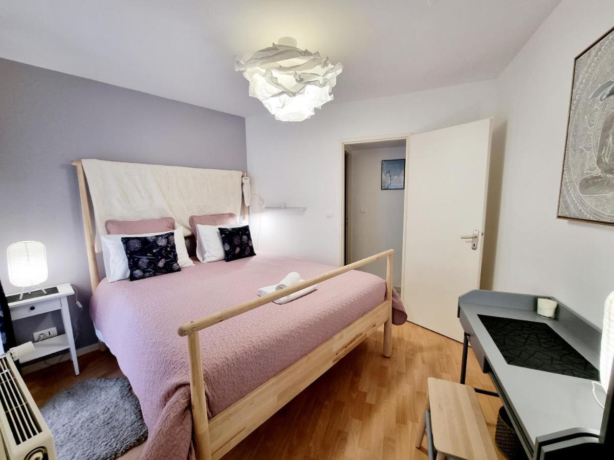 Coquette Maison De Ville Calme Avec Patio Angouleme Ngoại thất bức ảnh