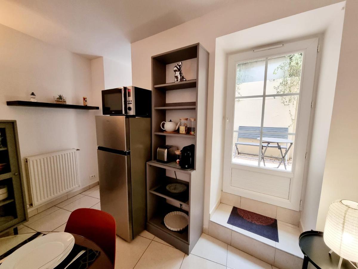 Coquette Maison De Ville Calme Avec Patio Angouleme Ngoại thất bức ảnh