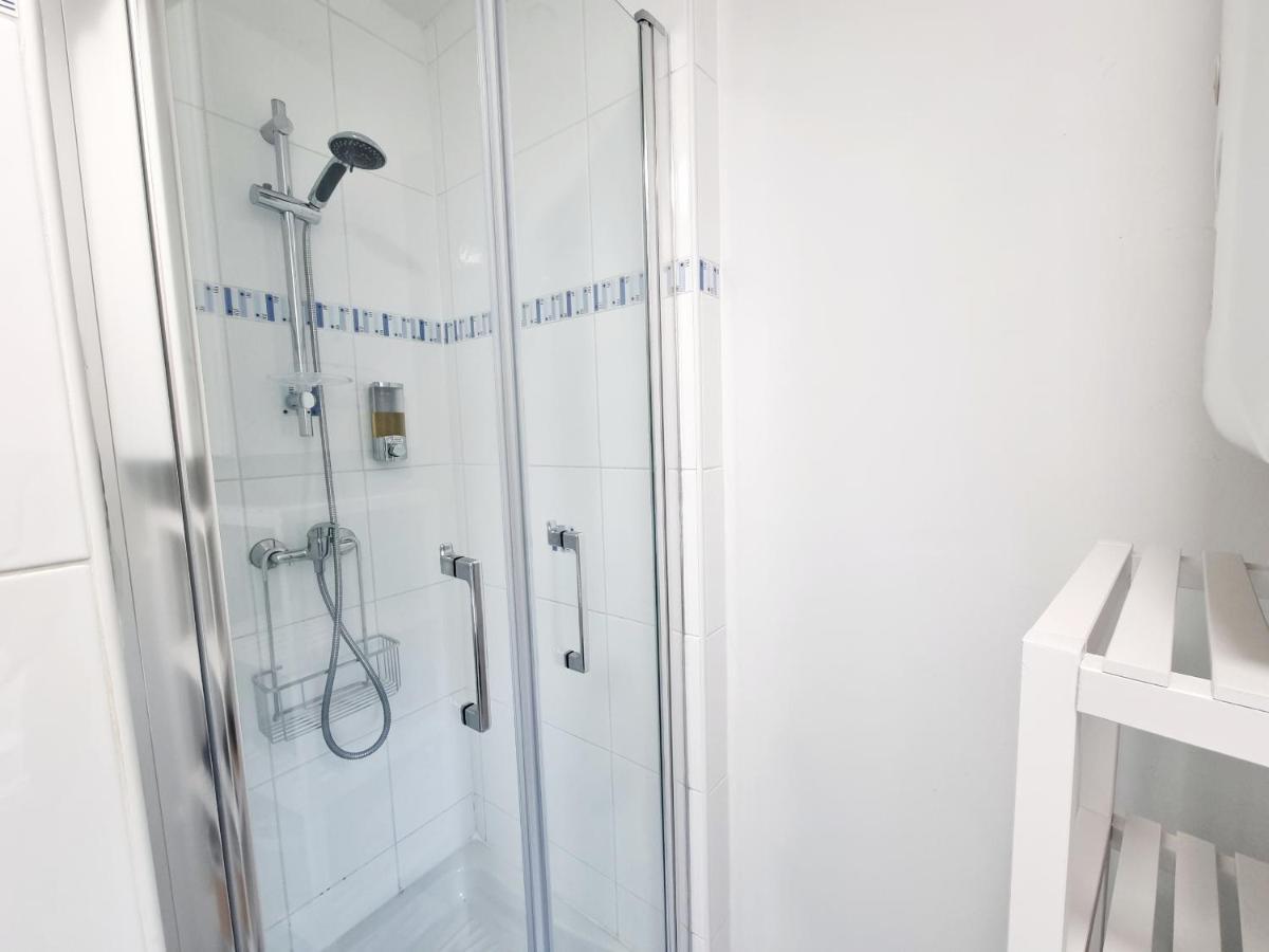 Coquette Maison De Ville Calme Avec Patio Angouleme Ngoại thất bức ảnh